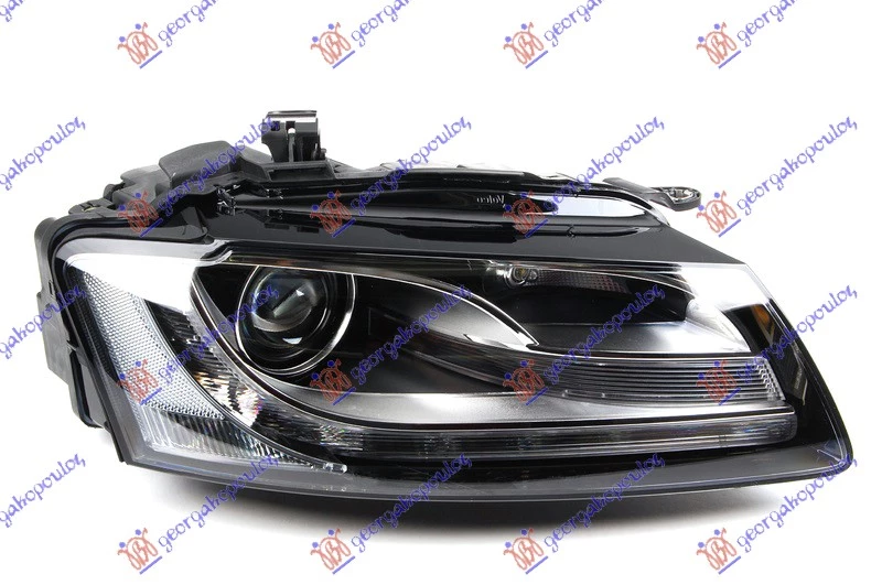 Audi a5 07-11 FAR XENON SA LED DNEVNIM SVETLOM (VALEO)