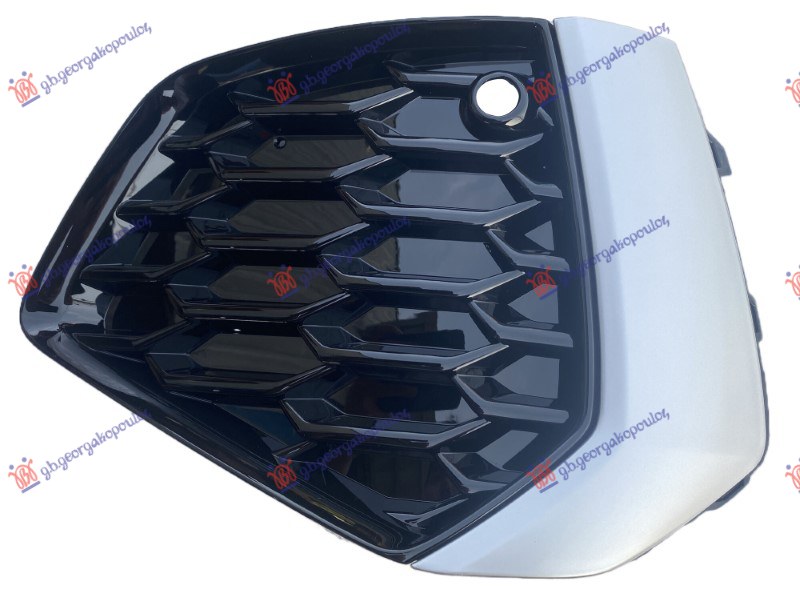 Audi a3 2020-2024 (8ys/8ym) RESETKA PREDNJEG BRANIKA CRNA (SREBRNA LAJSNA) (1 PDC SENZOR) (S-LINE)