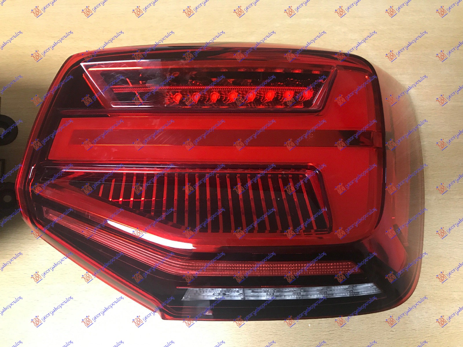 Audi q2 16-20 STOP LAMPA LED (VALEO)