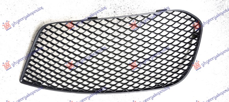 Mercedes gla 2014-2017 (x156) RESETKA PREDNJEG BRANIKA SPOLJASNJA (AMG-LINE)