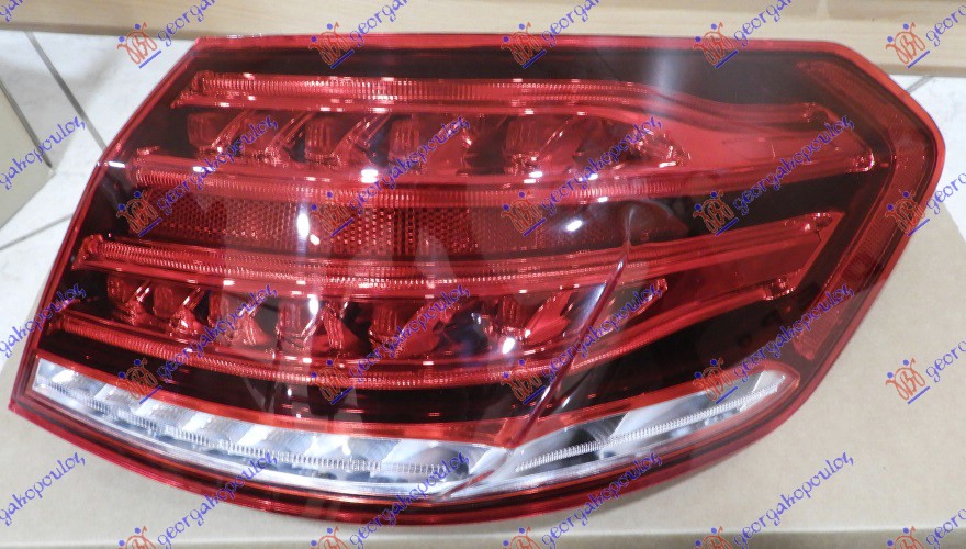 Mercedes e class (w212) 13-16 STOP LAMPA SPOLJASNJA (CELA LED) (CRVENO KUCISTE) (DEPO)