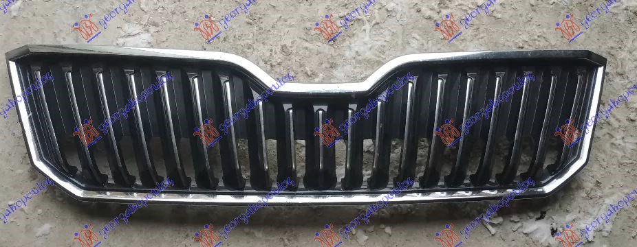 Skoda superb 15-19 PVC MASKA CRNA SA HROM OKVIROM